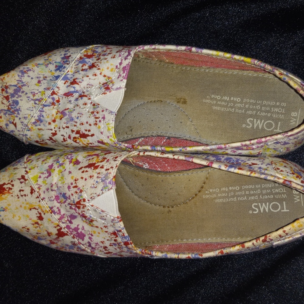 Toms Size 8
